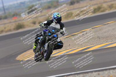 media/Sep-10-2022-SoCal Trackdays (Sat) [[a5bf35bb4a]]/Turn 11 (11am)/